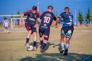 Emprio Santa Maria F.C. vence por 8 a 3 Vila Sapo