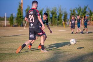 Emprio Santa Maria F.C. vence por 8 a 3 Vila Sapo
