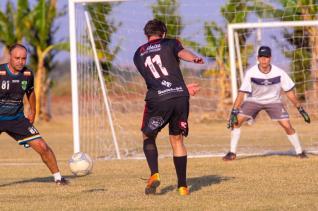 Emprio Santa Maria F.C. vence por 8 a 3 Vila Sapo