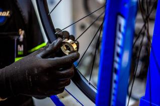 NO FIQUE A P - P&A Bikes tem profissionais especializados para cuidar da reviso da sua bicicleta