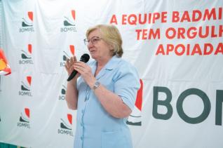 Bompel apoia projeto badminton da AABT
