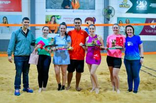 Torneio Interno rene 60 atletas na Arena Beach Tennis Toledo