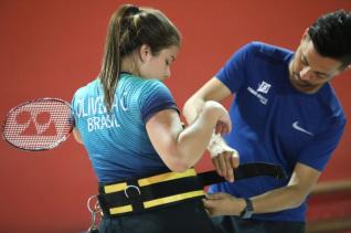 Cintya Oliveira tem treinamentos intensificados nesta semana