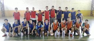 Alunos participam de competio de futsalno Colgio Estadual Jardim Gisele