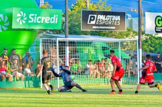 TAA SICREDI - Dezoito gols foram marcados na rodada do Campeonato do Comrcio do Jardim Panorama