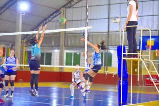 FUNET realiza competio de voleibol feminino com participao de 16 equipes