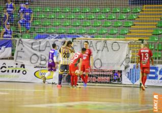 Toledo Futsal empata e deixa escapar chance de classificao