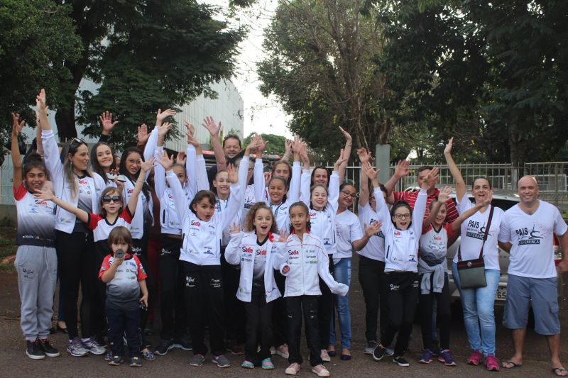 ​Equipe de GR de Toledo conquistou o ttulo de campe brasileira infantil de GR