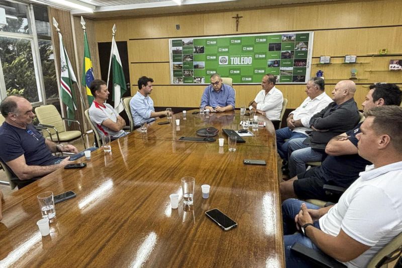 Kartdromo volta  pauta durante reunio na Prefeitura de Toledo
