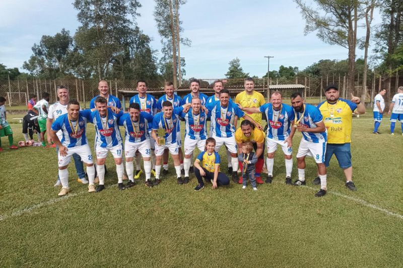 Em Medianeira, Toledo conquista ttulo regional do 5 Paran Bom de Bola