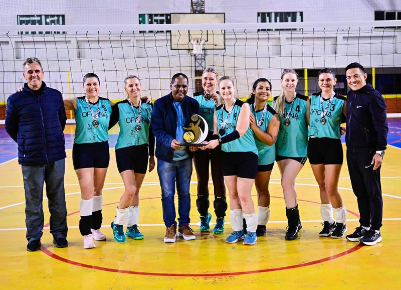 Clube Toled�o conhece os campe�es do Campeonato Imobili�ria Alian�a DIt�lia Sorvetes de V�lei Feminino